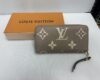 Louis Vuittonの人気長財布 U